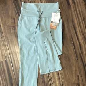 Vuori split flare Light Blue leggings